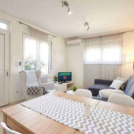 Apartmani Sara i Klara Trogir Exteriör bild