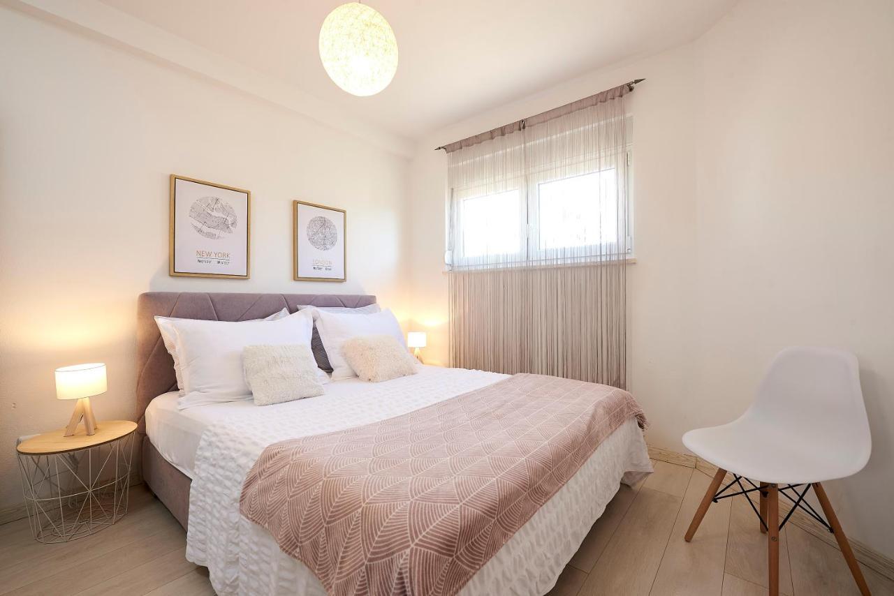 Apartmani Sara i Klara Trogir Exteriör bild
