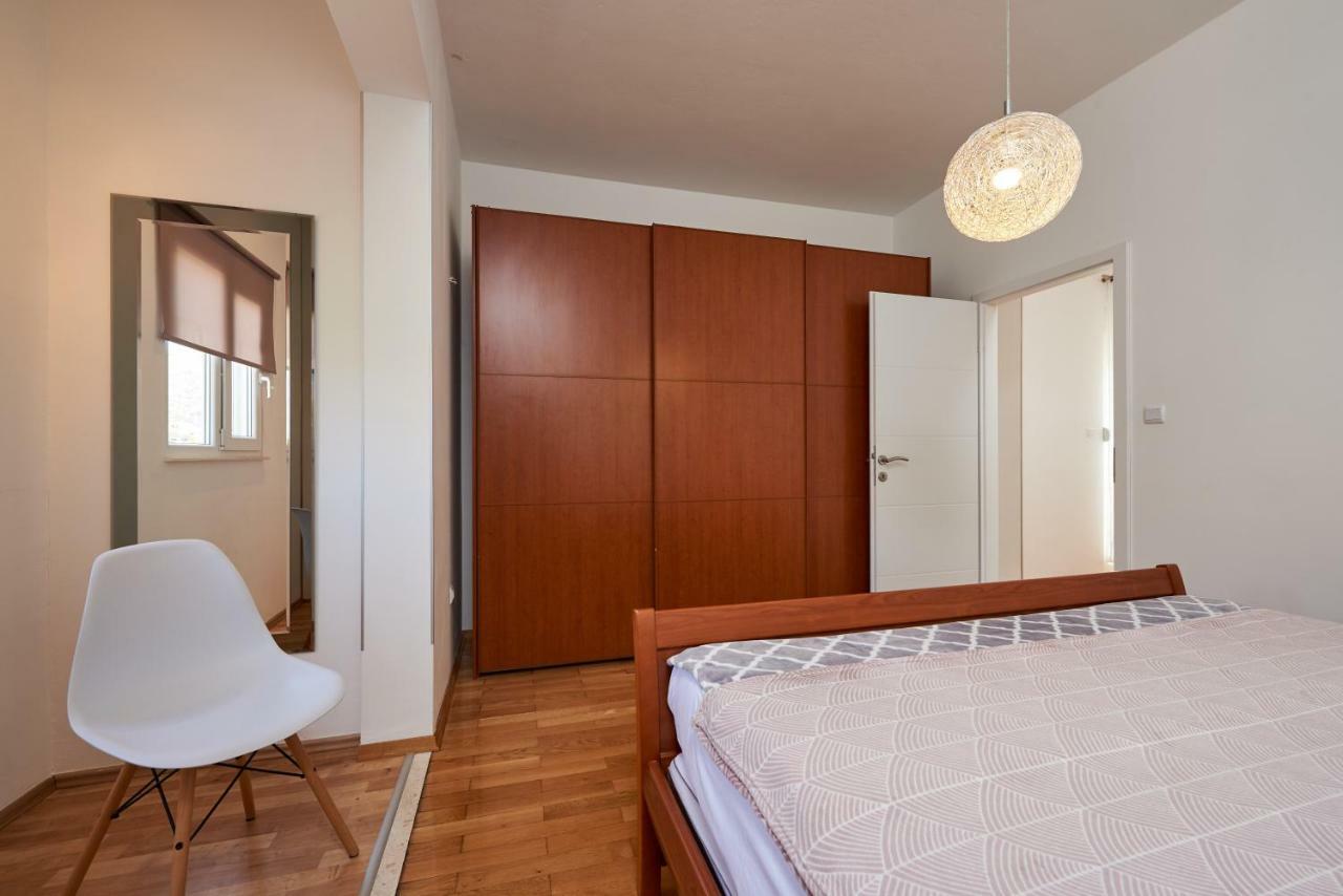 Apartmani Sara i Klara Trogir Exteriör bild